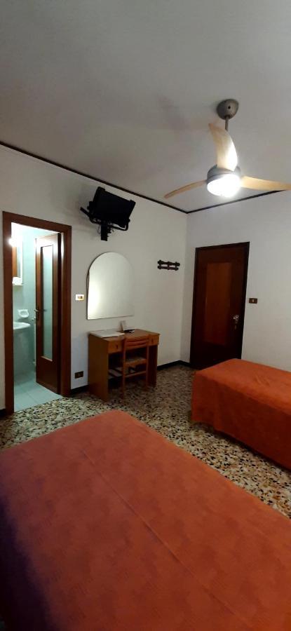 Hotel Isolabella Bussoleno Bagian luar foto